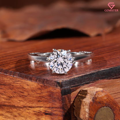 Round Brilliant Cut Moissanite Diamond 6-Prong Solitaire Engagement Ring, 14K White Gold