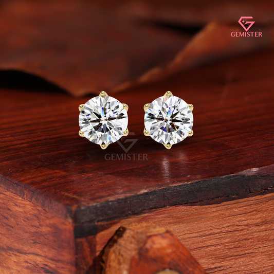 Round Brilliant Cut Diamond Stud Earrings with Elegant  Basket, VVS Clarity
