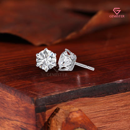 Round Brilliant Cut Diamond Stud Earrings with Elegant  Basket, VVS Clarity