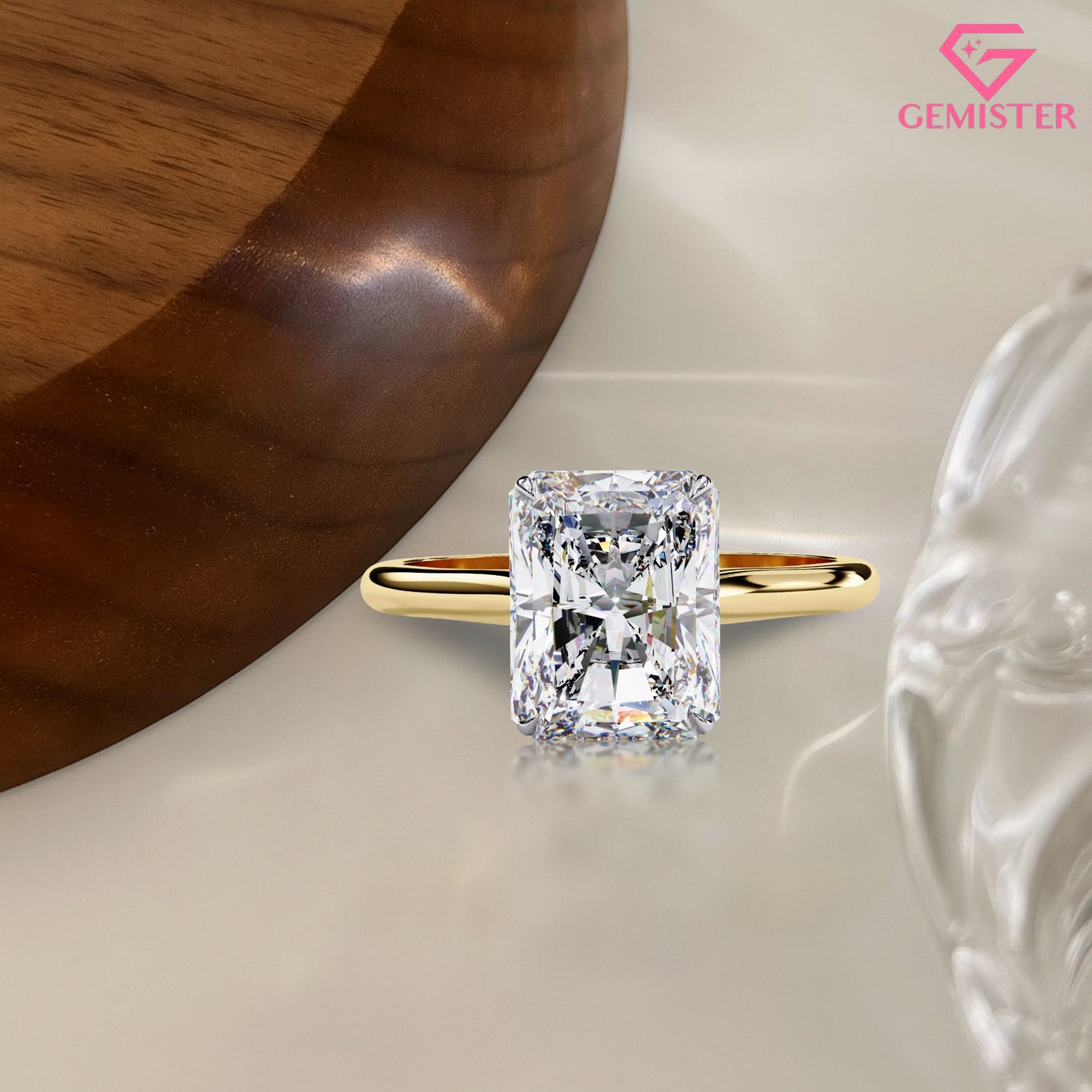 Elegant 2.94 CT Radiant Cut Moissanite Engagement Ring – Classic Gold Solitaire Bridal Ring