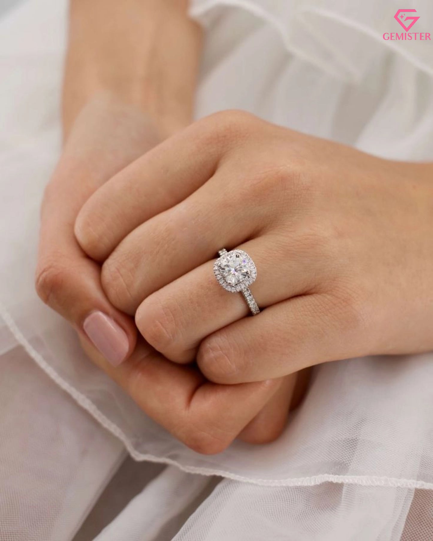 2.99 CT Cushion Cut Lab Grown Diamond Halo Engagement Ring with Diamond Accents – Classic Bridal Jewelry