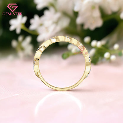 0.33 Ct Moissanite Twist Band Ring – Gold Infinity Style Ring with Round Cut Stones, Elegant Anniversary or Wedding Band for Women