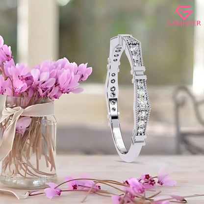 0.16 Ct Moissanite Geometric Band Ring – Milgrain Design with Round Cut Stones, Elegant Wedding Band