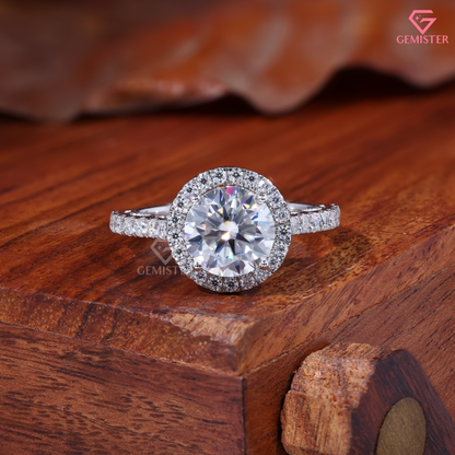 Round Cut Lab Grown Diamond Halo Engagement Ring in 14K Gold