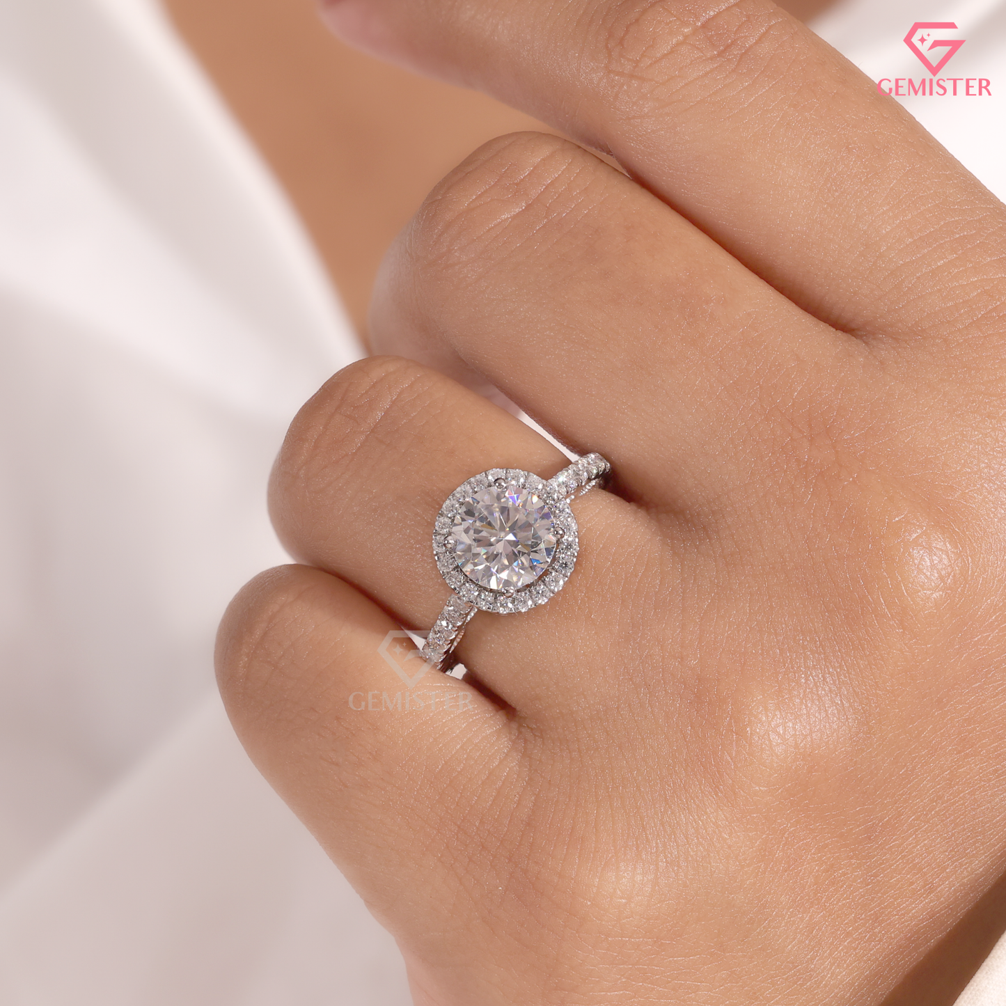 Round Cut Lab Grown Diamond Halo Engagement Ring in 14K Gold