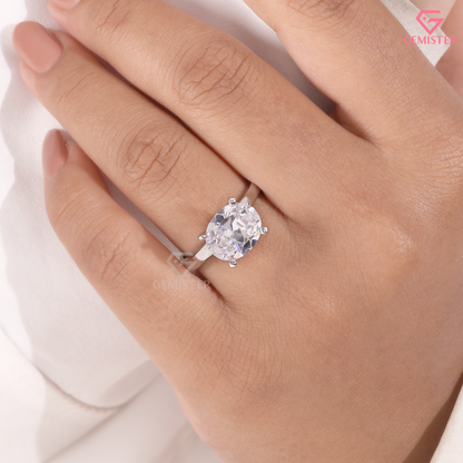 East-West Oval Cut Moissanite Engagement Ring in 14K Gold
