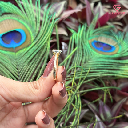 Oval Cut Moissanite Solitaire Engagement Ring | Sustainable Jewelry