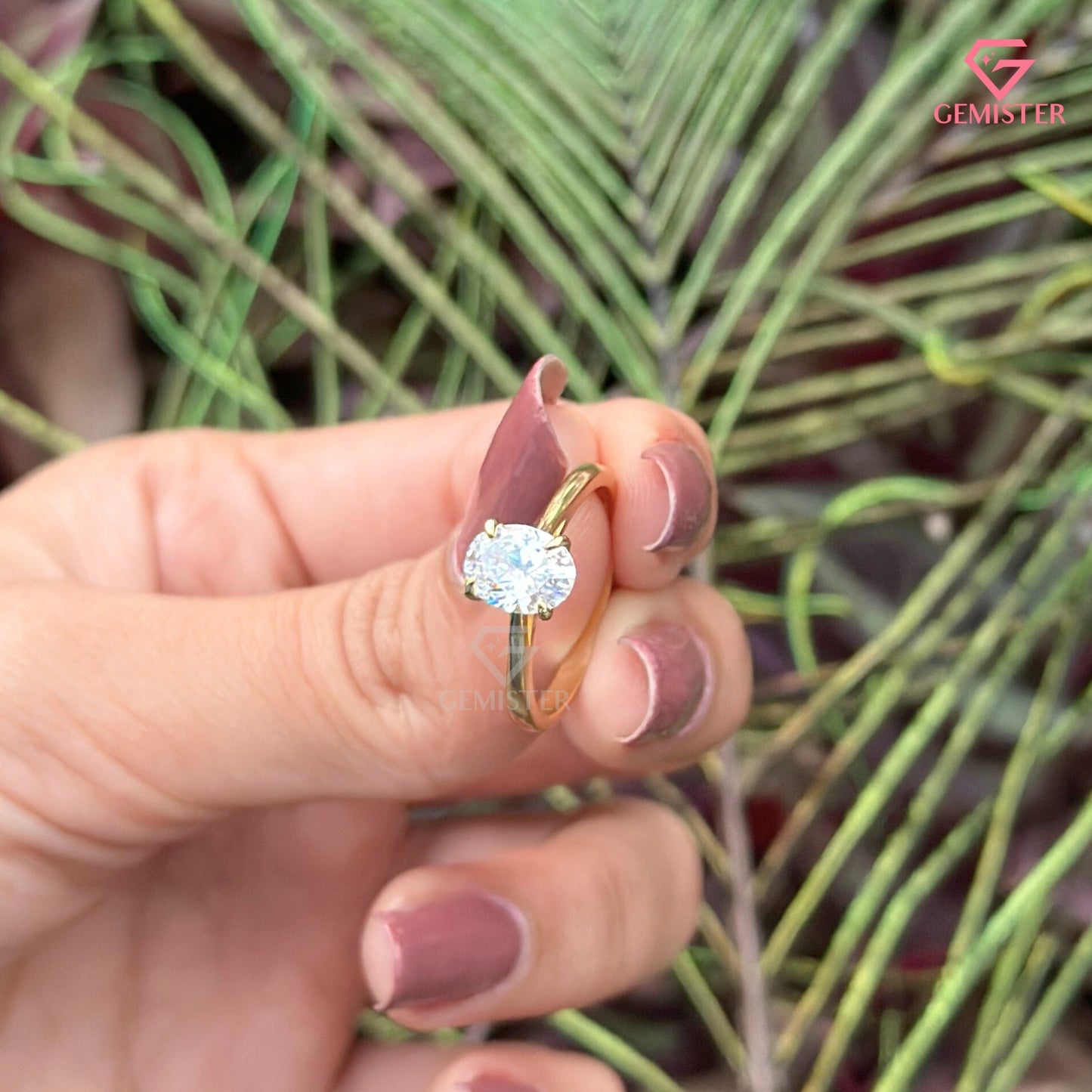 Oval Cut Moissanite Solitaire Engagement Ring | Sustainable Jewelry