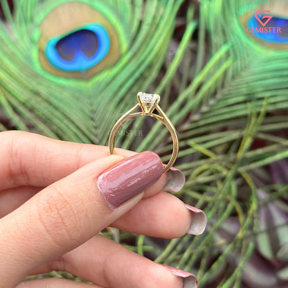 Oval Cut Moissanite Solitaire Engagement Ring | Sustainable Jewelry