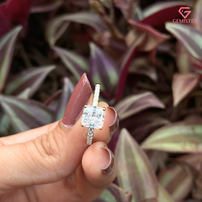 Princess Cut Solitaire Engagement Ring | Pavé Diamond Hidden Halo Band