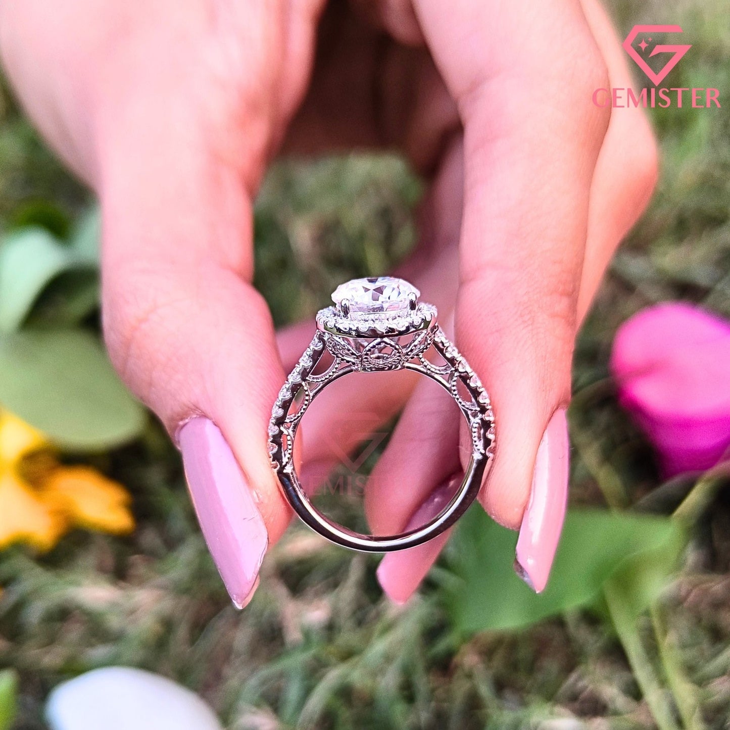 Vintage Round Brilliant Moissanite Halo Engagement Ring | Filigree Cathedral Pavé Band