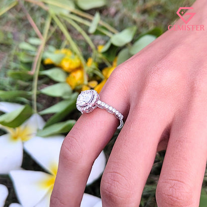 Vintage Round Brilliant Moissanite Halo Engagement Ring | Filigree Cathedral Pavé Band