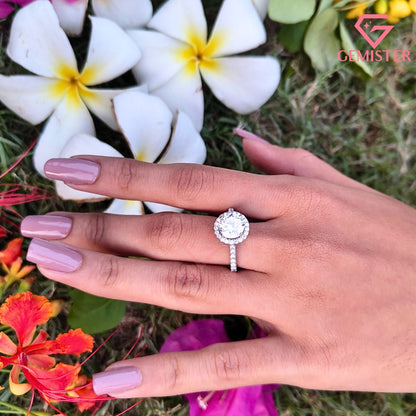 Vintage Round Brilliant Moissanite Halo Engagement Ring | Filigree Cathedral Pavé Band