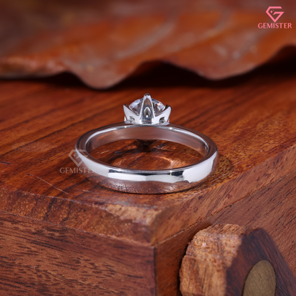 Round Cut Moissanite 6 Prong Solitaire Engagement Ring in 14K Gold