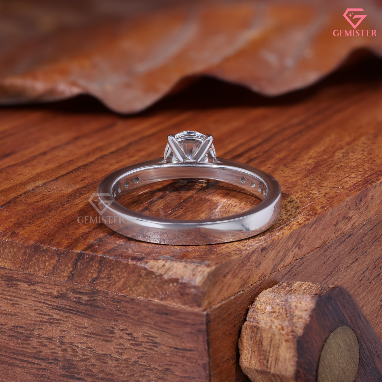 Round Moissanite Vintage Tapered Pavé Engagement Ring in 14K Gold