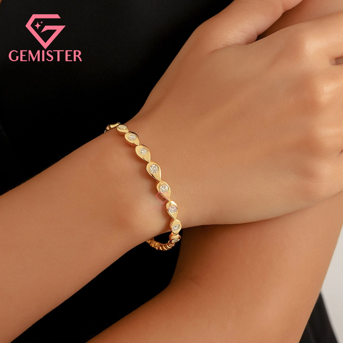 1.02 CT Lab Grown Diamond Leaf Link Bracelet in Gold – Elegant Tennis Bangle